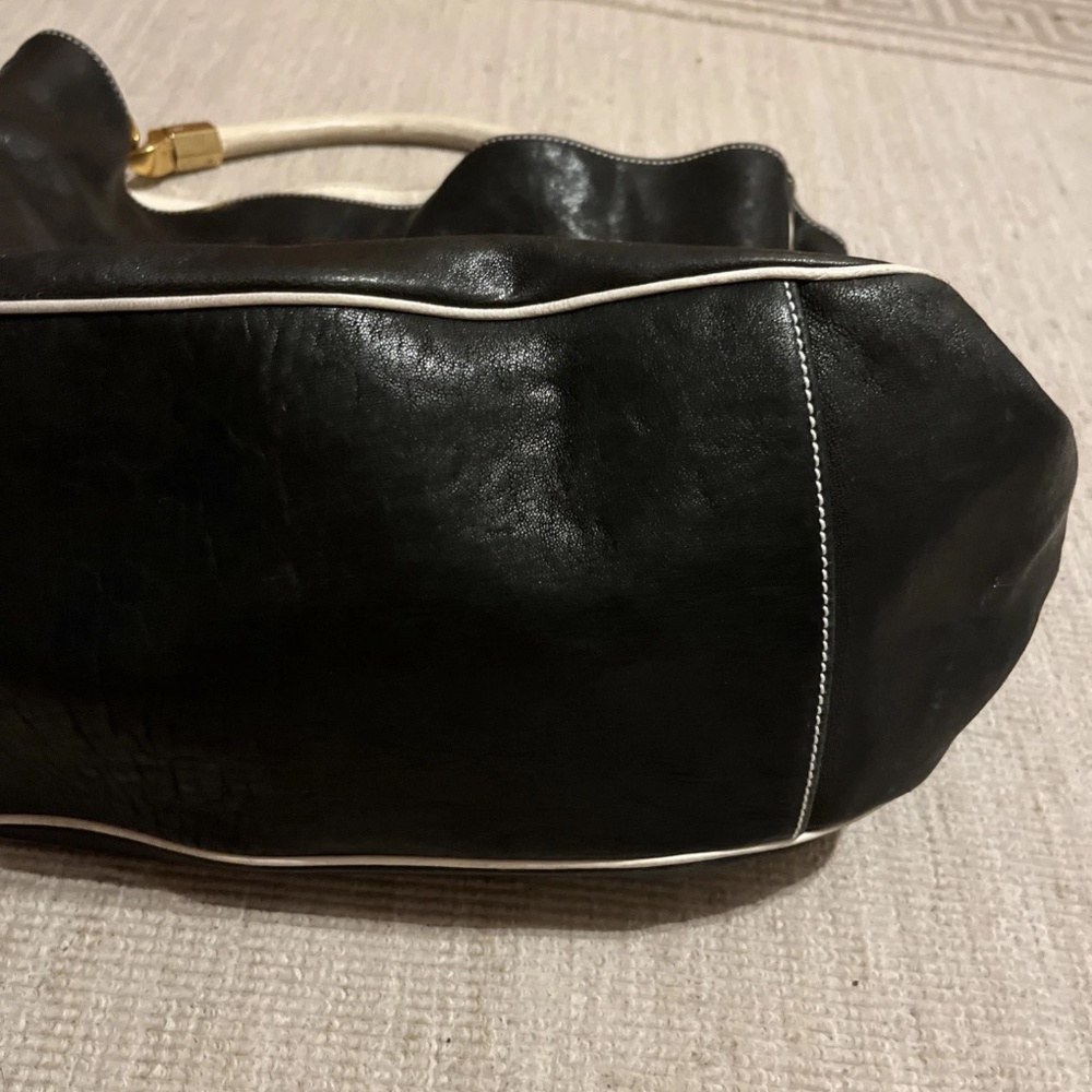 YVES SAINT LAURENT ROADY HOBO BAG LEATHER LARGE - Picture 10 of 14
